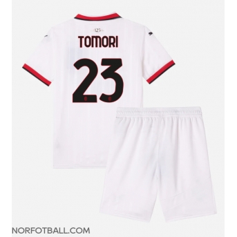 Billige Fotballdrakt AC Milan Fikayo Tomori #23 Replika Bortedraktsett Barn 2024-25 Kortermet (med bukser)